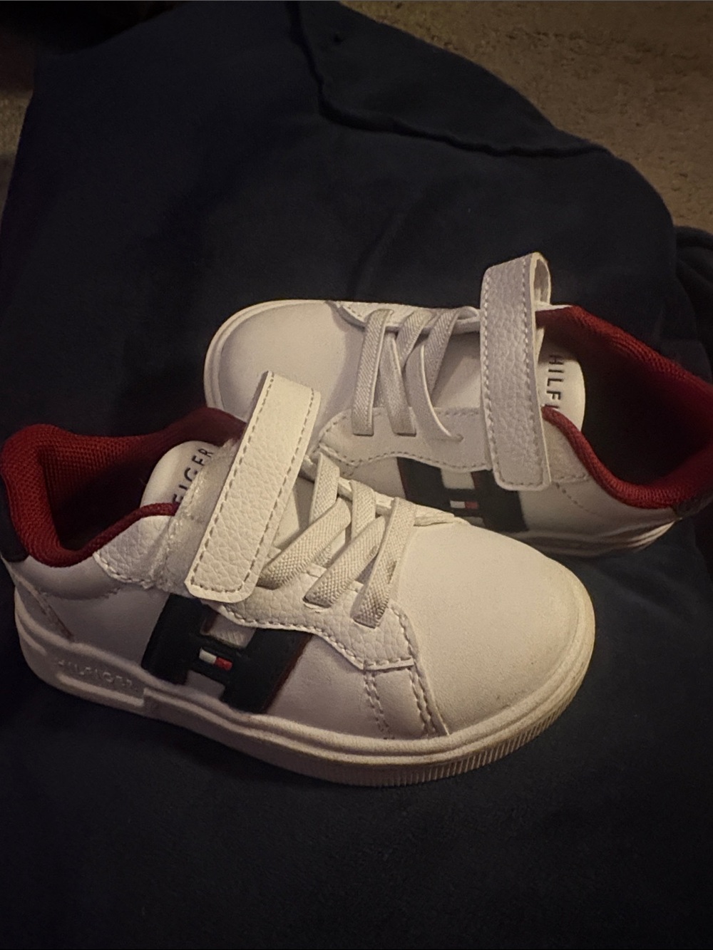 Tommy Hilfiger White Kids Sneakers with Red Lining and Navy Accent